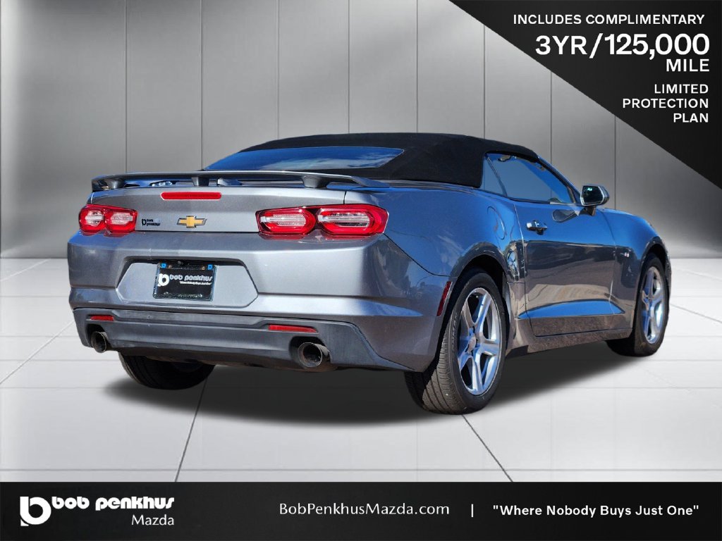 Used 2023 Chevrolet Camaro LT RWD image 25