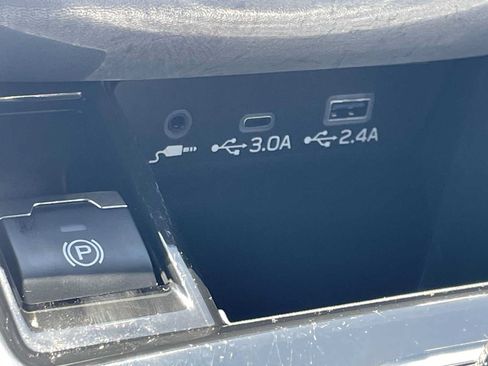 Used 2025 Subaru Outback Premium w/ Popular Package #1 AWD/4WD image 24