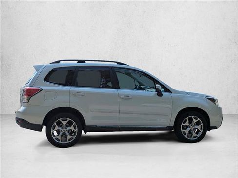 Used 2018 Subaru Forester 2.5i Touring w/ Popular Package #3B AWD/4WD image 4
