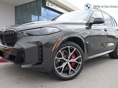 New 2026 BMW X5 xDrive40i w/ M Sport Package image 1