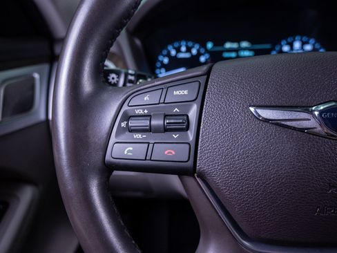 Used 2018 Genesis G80 3.8 w/ Option Group 03 image 21