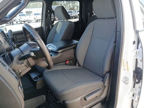 Used 2024 RAM 3500 Tradesman image 33