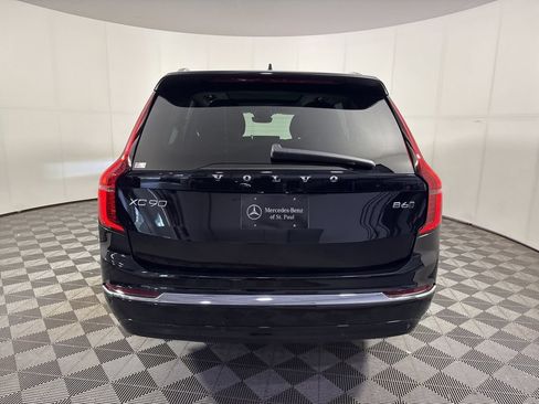 Used 2025 Volvo XC90 B6 Plus AWD/4WD image 4