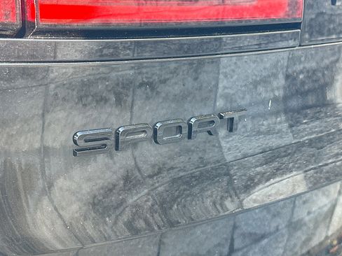 Used 2023 Land Rover Range Rover Sport SE image 8