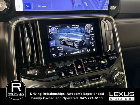 Certified 2022 Lexus LX 600 4WD w/ Appearance Package image 11