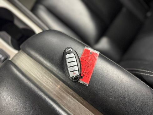 Used 2018 Nissan Murano SL w/ Moonroof Package image 39