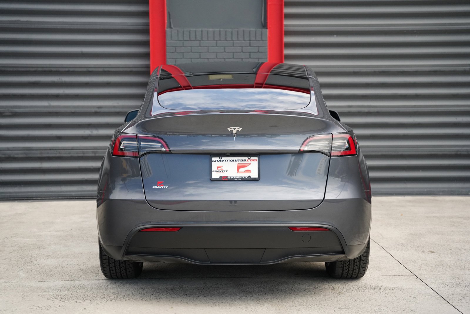 Used 2023 Tesla Model Y 2WD image 13