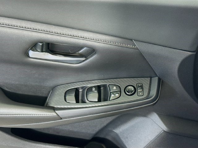 Used 2022 Nissan Sentra SV FWD image 23