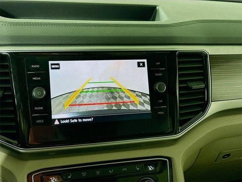 Used 2018 Volkswagen Atlas SEL w/ R-Line Package image 7