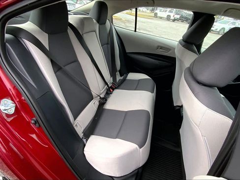 Used 2026 Toyota Corolla LE image 36