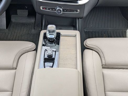 Certified 2026 Volvo XC90 B6 Ultra w/ Protection Package AWD/4WD image 20