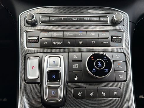 Certified 2023 Hyundai Santa Fe Limited AWD/4WD image 24