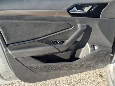 Used 2021 Volkswagen Jetta SEL Premium image 9