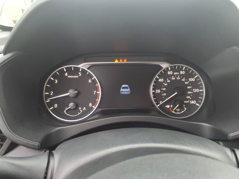 Certified 2025 Nissan Altima 2.5 SV FWD image 19
