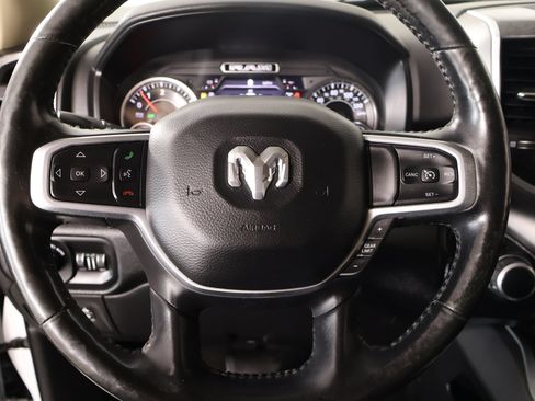 Used 2019 RAM 1500 Big Horn AWD/4WD image 3