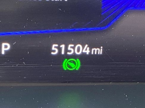 Certified 2023 Volkswagen Tiguan SE w/ Panoramic Sunroof Package image 14