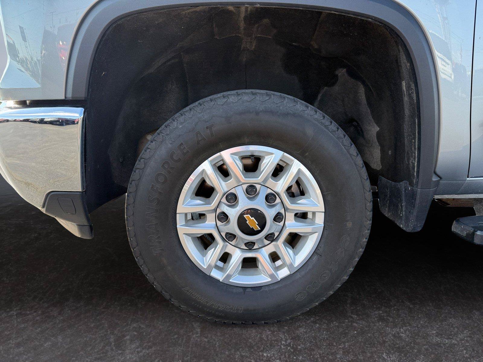 Used 2025 Chevrolet Silverado 2500 LT w/ Convenience Package AWD/4WD image 25