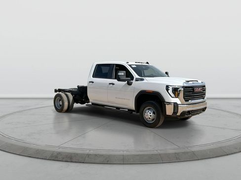 New 2026 GMC Sierra 3500 Pro w/ Convenience Package RWD image 2