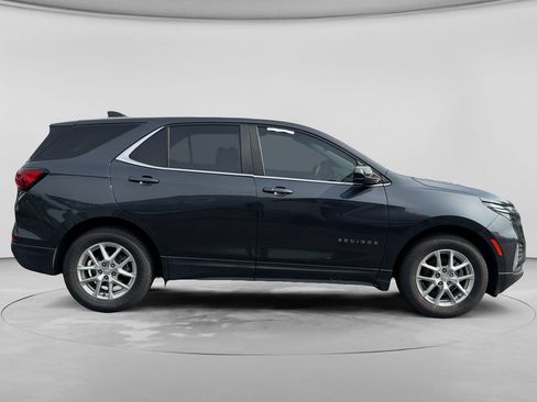 Used 2023 Chevrolet Equinox LT FWD image 10