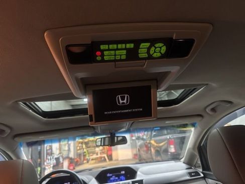 Used 2012 Honda Odyssey EX-L image 19