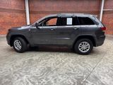 Used 2020 Jeep Grand Cherokee Laredo image 2