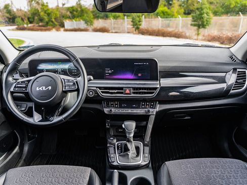 Used 2024 Kia Seltos S image 21