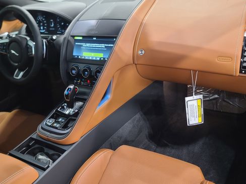 New 2024 Jaguar F-TYPE R-Dynamic image 4