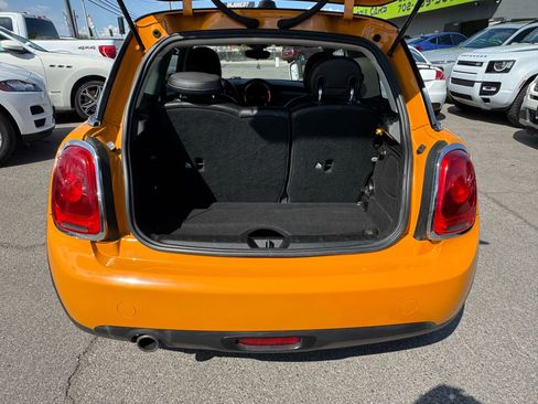 Used 2015 MINI Cooper 2-Door Hardtop image 23