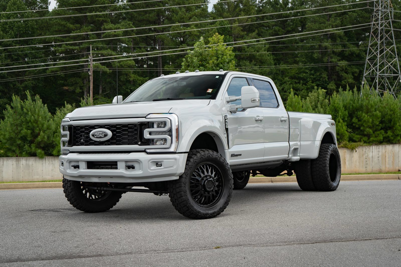 Used 2026 Ford F450 Lariat AWD/4WD image 2