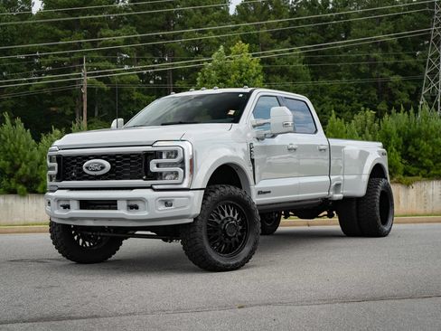 Used 2026 Ford F450 Lariat AWD/4WD image 2