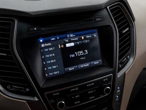 Used 2017 Hyundai Santa Fe Sport image 32