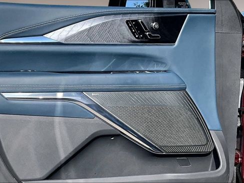Certified 2025 Cadillac Escalade IQ Luxury 2 w/ LPO, Premium Carpet Package AWD/4WD image 17