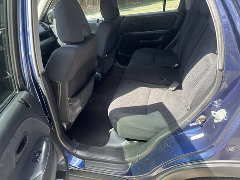 Used 2005 Honda CR-V LX image 11