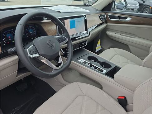 New 2026 Volkswagen Atlas SE image 19