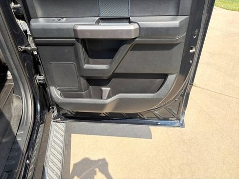 Used 2018 Ford F150 XLT w/ Equipment Group 302A Luxury AWD/4WD image 12