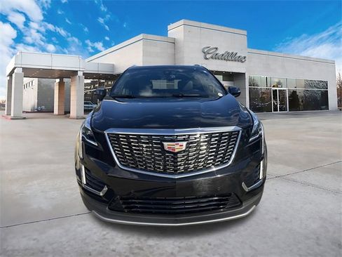 Certified 2025 Cadillac XT5 Premium Luxury image 8