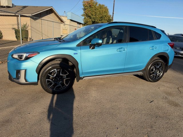 Used 2020 Subaru Crosstrek Hybrid w/ Moonroof Package w/Navigation AWD/4WD image 2