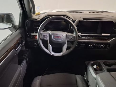 Certified 2026 GMC Sierra 1500 Elevation AWD/4WD image 11