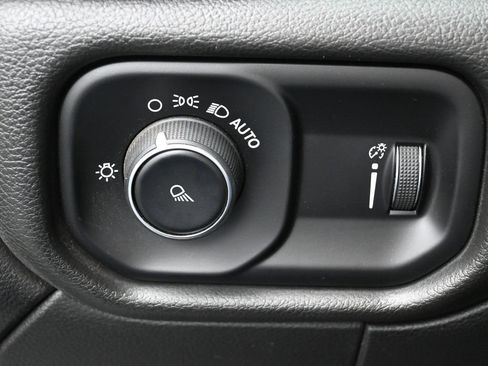 Used 2021 RAM 2500 Tradesman w/ Protection Group image 15