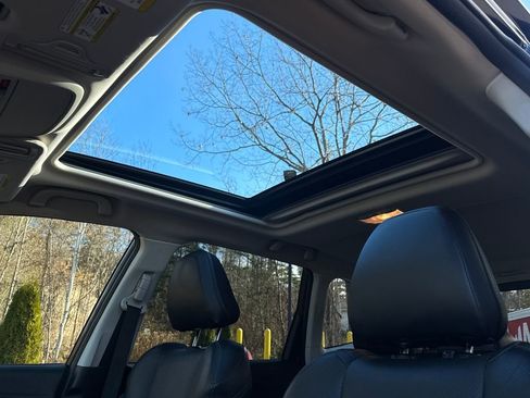 Used 2019 Subaru Forester Limited image 24