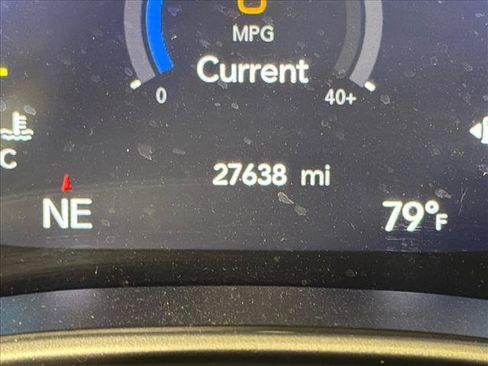 Used 2025 Chrysler Pacifica Select FWD image 26