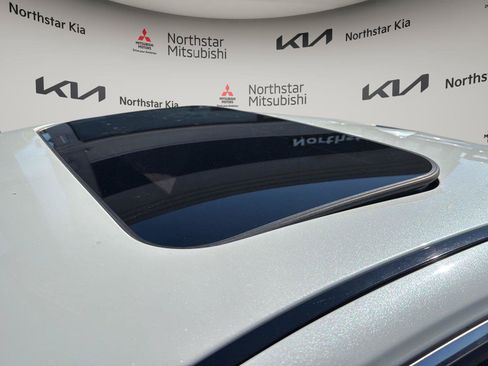 Used 2019 INFINITI Q60 3.0t Luxe w/ Essential Package AWD/4WD image 36