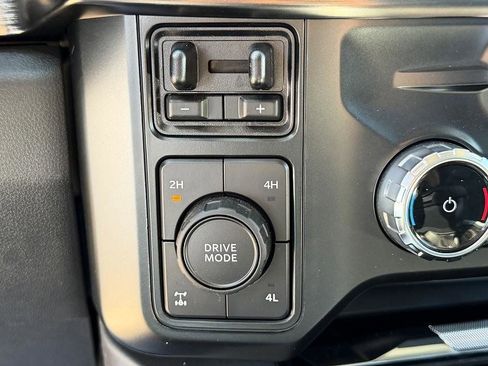 Used 2023 Ford F350 Lariat w/ Tow Technology Package image 26