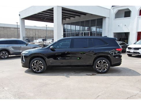Used 2025 Buick Enclave Sport Touring w/ Trailering Package, 5000 lbs. FWD image 4