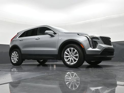 Certified 2023 Cadillac XT4 Luxury FWD image 26