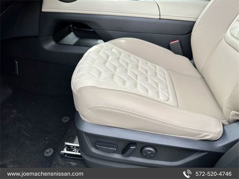 New 2025 Nissan Armada Platinum w/ Convenience Package image 24