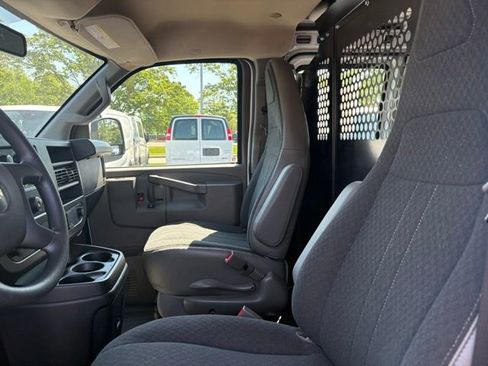 Used 2024 Chevrolet Express 2500 w/ Driver Convenience Package RWD image 29