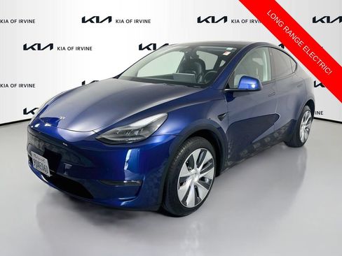 Used 2022 Tesla Model Y Long Range AWD/4WD image 3