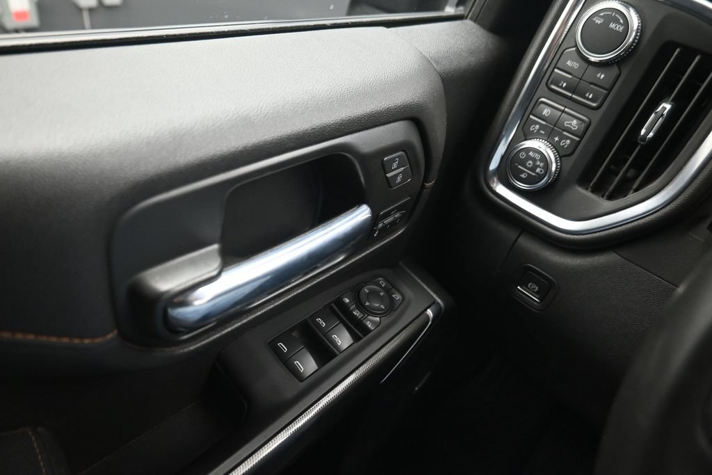 Used 2023 GMC Sierra 2500 AT4 w/ AT4 Premium Plus Package AWD/4WD image 11