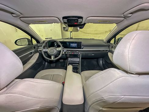 Used 2025 Hyundai Sonata SEL FWD image 25